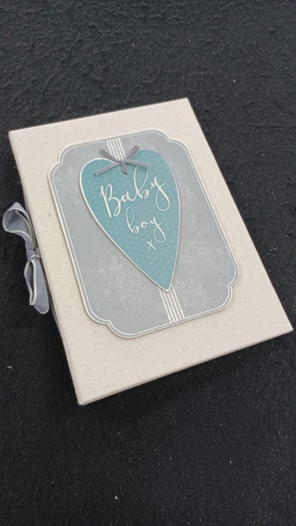 fotoalbum East of India - baby boy insteekhoesjes